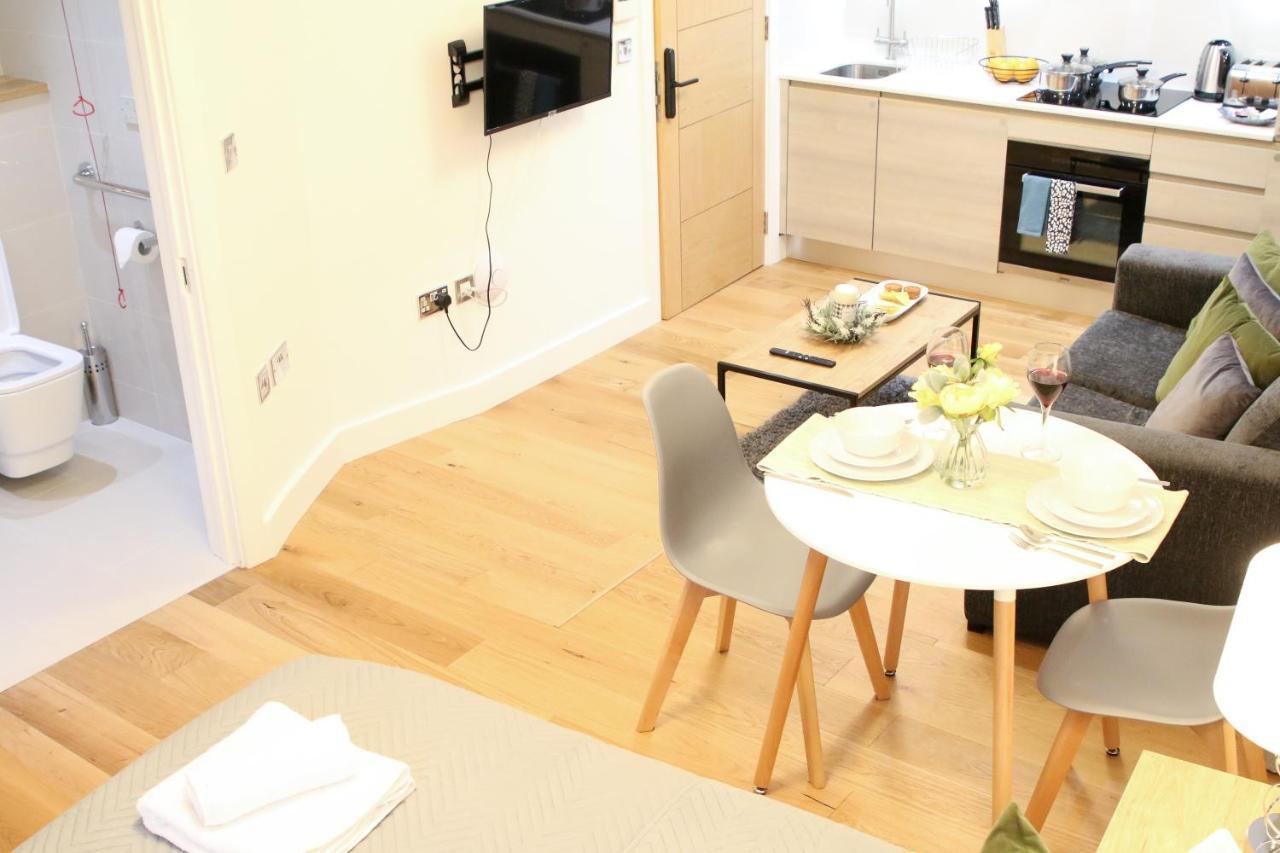 Lovely Studio Apartment With Access For Wheel-Chairs In Sydenham Londres Exterior foto