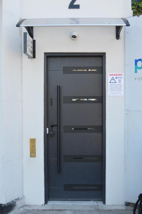 Lovely Studio Apartment With Access For Wheel-Chairs In Sydenham Londres Exterior foto